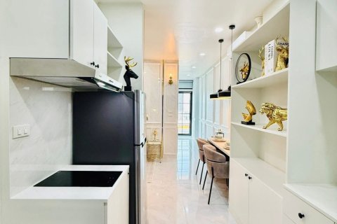 Студия в кондо в Паттайе, Таиланд № 147390 - фото 4