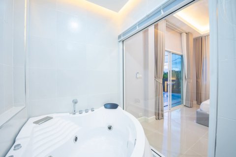 Вилла в Паттайе, Таиланд с 3 спальнями  № 147393 - фото 23