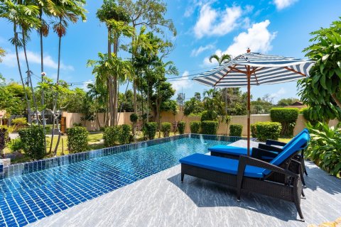 Villa in Ko Samui, Thailand 3 bedrooms № 180046 - photo 20