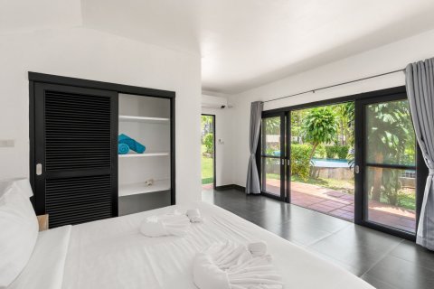 Villa in Ko Samui, Thailand 3 bedrooms № 180046 - photo 9