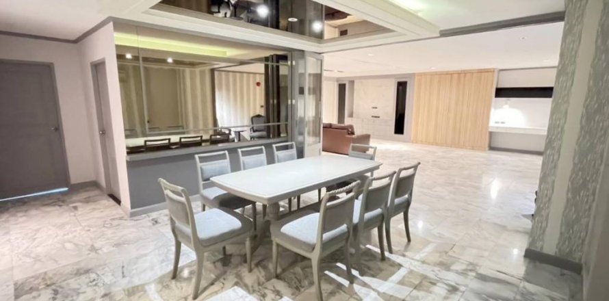 Condo in Bangkok, Thailand, 3 bedrooms № 134644