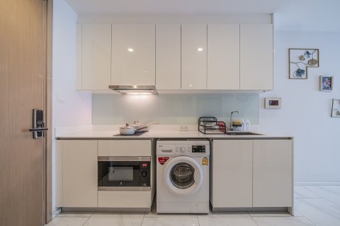 Studio in the Condo in Watthana, Bangkok, Thailand  № 159458 - photo 8