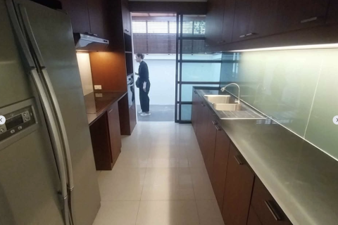 Townhouse in Watthana, Bangkok, Thailand 3 bedrooms № 159459 - photo 4