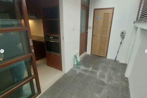 Townhouse in Watthana, Bangkok, Thailand 3 bedrooms № 159459 - photo 5