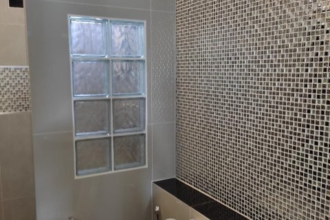 House in San Kamphaeng, Thailand 3 bedrooms № 158434 - photo 11