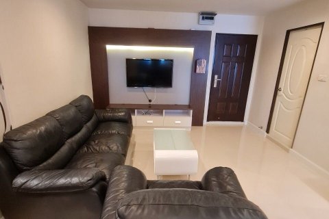 Studio in the Condo in Watthana, Bangkok, Thailand  № 158428 - photo 5