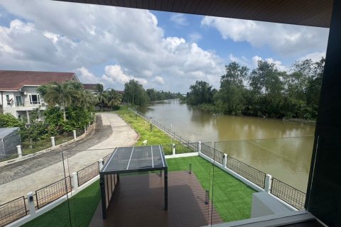 Дом в Сураттхани, Таиланд с 5 спальнями  № 158429 - фото 27