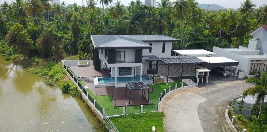 Дом в Сураттхани, Таиланд с 5 спальнями  № 158429