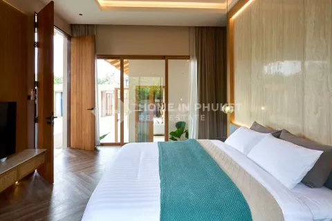 House in Phuket, Thailand 4 bedrooms № 135378 - photo 11