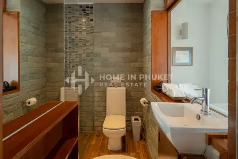 House in Phuket, Thailand 5 bedrooms № 135376 - photo 18