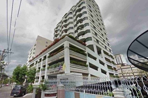 Condo in Phaya Thai, Bangkok, Thailand, 4 bedrooms № 184100 - photo 2