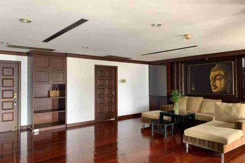 Condo in Phaya Thai, Bangkok, Thailand, 4 bedrooms № 184100
