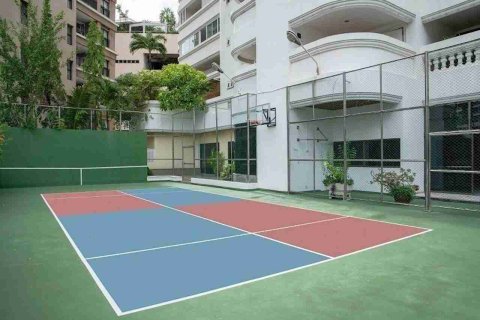 Condo in Bangkok, Thailand, 3 bedrooms № 184097 - photo 4