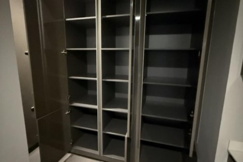 Condo in Pathum Wan, Bangkok, Thailand, 2 bedrooms  № 151904 - photo 16