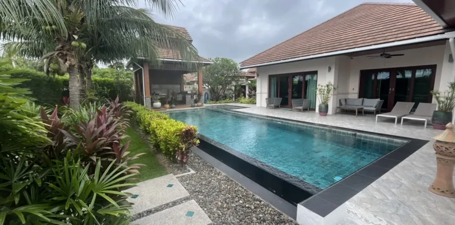 Villa in Hua Hin, Thailand 4 bedrooms № 151899