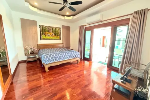 Villa in Hua Hin, Thailand 4 bedrooms № 151899 - photo 21