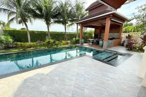 Villa in Hua Hin, Thailand 4 bedrooms № 151899 - photo 6