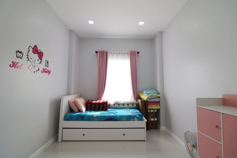 House in Udon Thani, Thailand 3 bedrooms № 151901 - photo 22