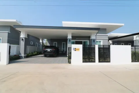 House in Udon Thani, Thailand 3 bedrooms № 151901 - photo 2