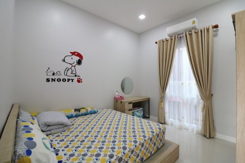 House in Udon Thani, Thailand 3 bedrooms № 151901 - photo 27