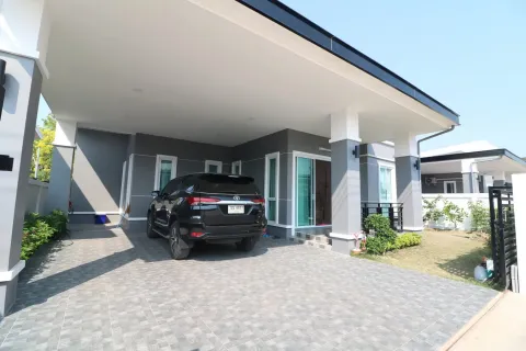 House in Udon Thani, Thailand 3 bedrooms № 151901 - photo 1