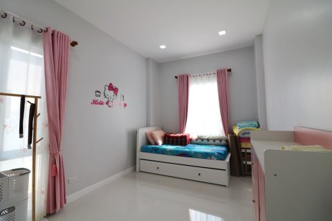 House in Udon Thani, Thailand 3 bedrooms № 151901 - photo 21