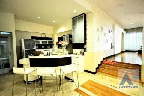 Haus in Dusit, Bangkok, Thailand 4 Schlafzimmer № 217095 - Foto 3