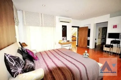 Haus in Dusit, Bangkok, Thailand 4 Schlafzimmer № 217095 - Foto 8