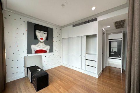 Condo in Watthana, Bangkok, Thailand, 3 bedrooms  № 159619 - photo 17