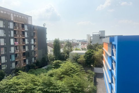 Studio dans le Condo à Khlong Toei, Bangkok, Thaïlande № 159616 - photo 12