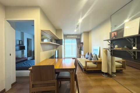 Studio dans le Condo à Khlong Toei, Bangkok, Thaïlande № 159616 - photo 2