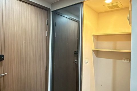 Студия в кондо в Пхая Тая, Бангкок, Таиланд № 159618 - фото 2