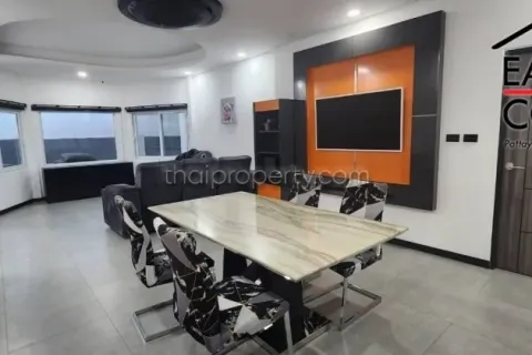Casa de 3 dormitorios en Pattaya, Tailandia № 213467 - foto 3