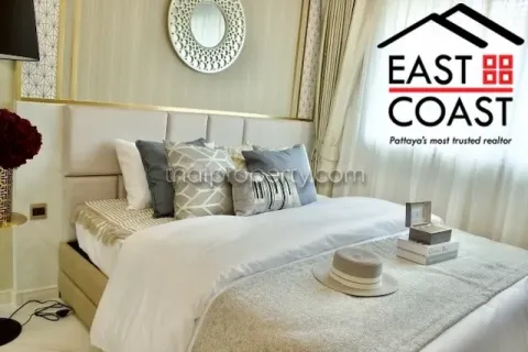 Condominio de 2 dormitorios en Jomtien Beach, Pattaya, Tailandia № 213472 - foto 13