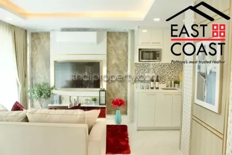 Condominio de 2 dormitorios en Jomtien Beach, Pattaya, Tailandia № 213472 - foto 3