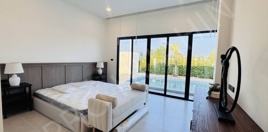 Villa in Hua Hin, Thailand 3 bedrooms № 194782