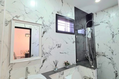 House in Pattaya, Thailand 3 bedrooms № 164114 - photo 16