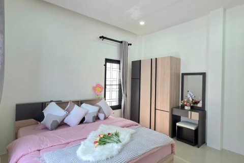 House in Pattaya, Thailand 3 bedrooms № 164114 - photo 12