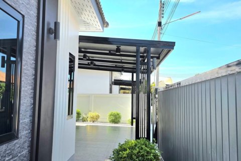 House in Pattaya, Thailand 3 bedrooms № 164114 - photo 18