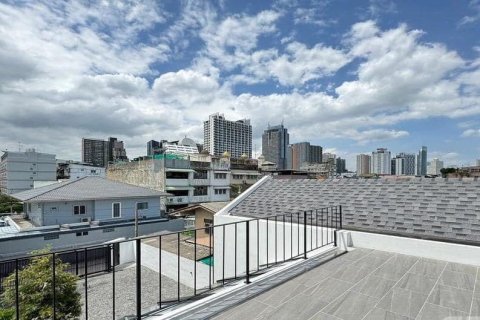 Дом в Кхлонг Сане, Бангкок, Таиланд с 6 спальнями  № 167682 - фото 14