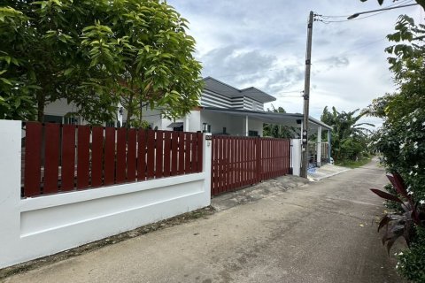 House in Pa Klok, Thailand 2 bedrooms № 167687 - photo 2