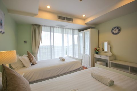 Condo in Hua Hin, Thailand, 2 bedrooms  № 168508 - photo 16