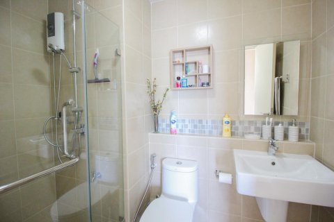 Condo à Hua Hin, Thaïlande, 2 chambres  № 168505 - photo 17