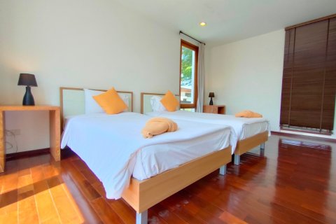 Villa in Hua Hin, Thailand 3 bedrooms № 168511 - photo 24