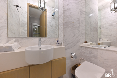 Condo in Bangkok, Thailand, 3 bedrooms № 234038