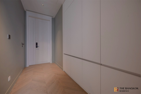 Condo in Bangkok, Thailand, 2 bedrooms № 234035 - photo 4