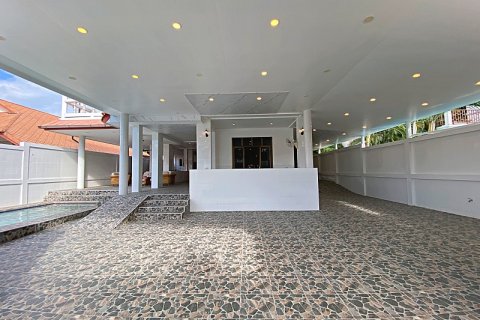 House in Hua Hin, Thailand 3 bedrooms № 168104 - photo 2