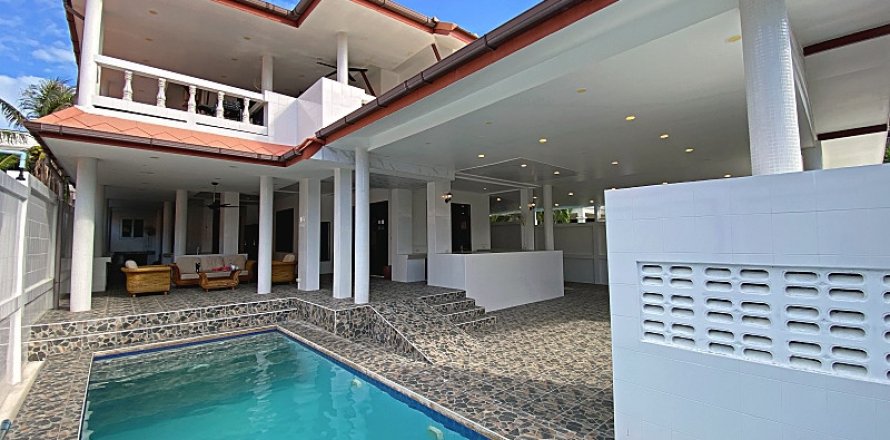 House in Hua Hin, Thailand 3 bedrooms № 168104
