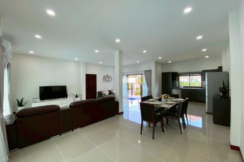 House in Hua Hin, Thailand 3 bedrooms № 168101 - photo 7