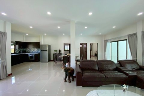 House in Hua Hin, Thailand 3 bedrooms № 168101 - photo 10